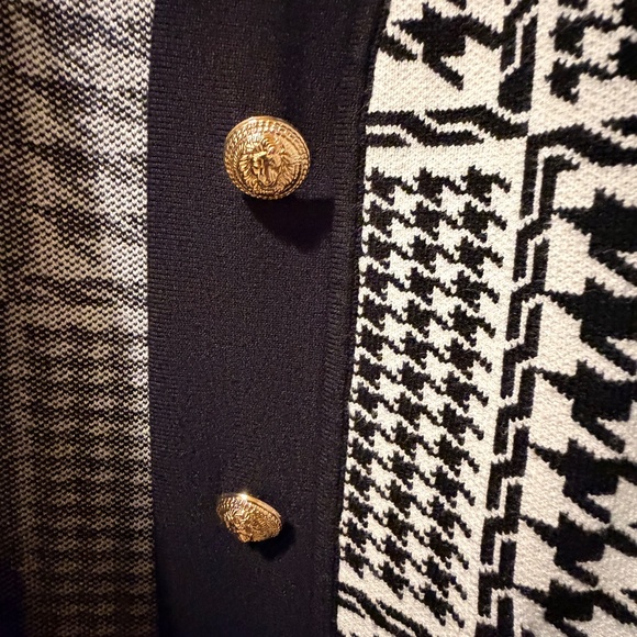 Sandro sweater with gold buttons - Picture 2 of 6